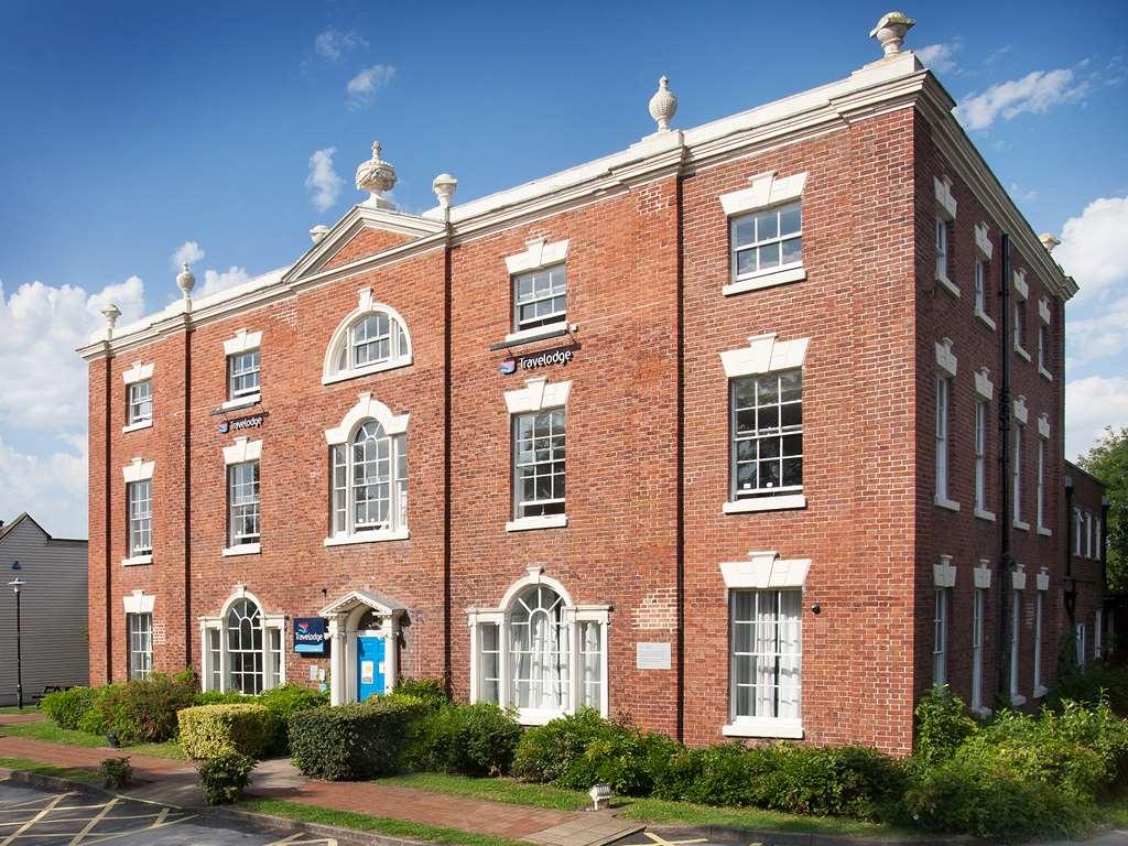 Travelodge Birmingham Kingswinford Extérieur photo