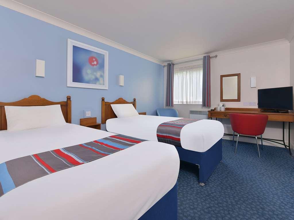 Travelodge Birmingham Kingswinford Chambre photo