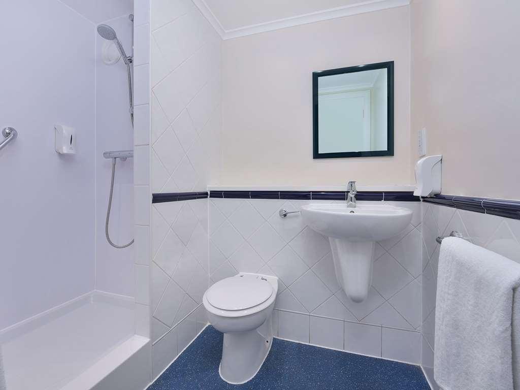 Travelodge Birmingham Kingswinford Chambre photo
